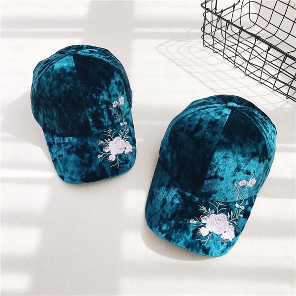 2018 winter baseball caps velvet hats flower embroideried casual outdoor baseball caps for men hats women snapback cap for adult, Blue;gray
2018 winter baseball caps velvet hats flower embroideried casual outdoor baseball caps for men hats women snapback cap for adult, Blue;gray