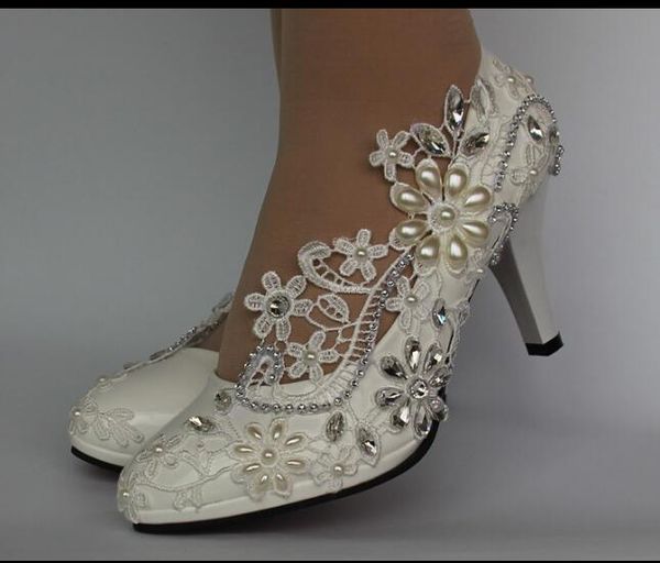 Европа и Америка мода белое кружево горный хрусталь свадебные туфли Жемчужина це
Европа и Америка мода белое кружево горный хрусталь свадебные туфли Жемчужина це