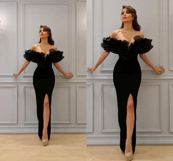 2018 new off-shoulder lace appliques mermaid evening dresses front split sleeveless cascading ruffles sheer party evening gowns dresses, Black;red
2018 new off-shoulder lace appliques mermaid evening dresses front split sleeveless cascading ruffles sheer party evening gowns dresses, Black;red