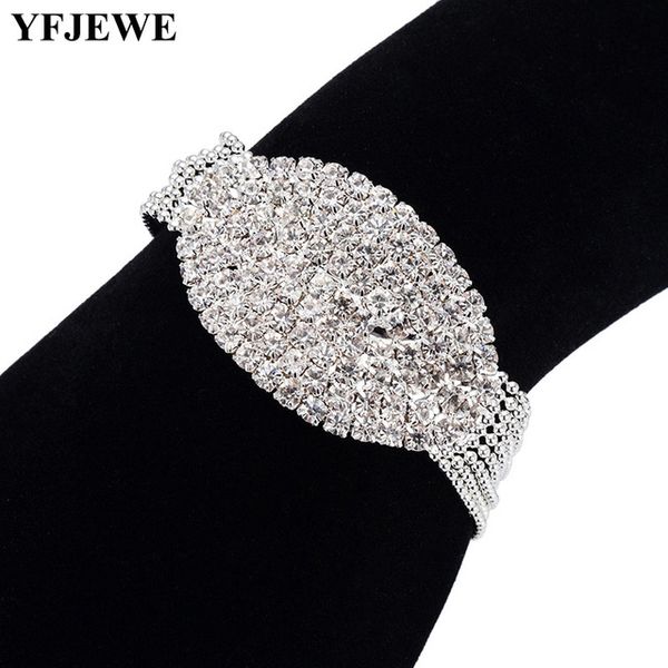 Luxury Crystal Women Jewelry Flower Chain Link Bracelet Bangle With White Rhinestone Wedding jewelry Gifts B190
Luxury Crystal Women Jewelry Flower Chain Link Bracelet Bangle With White Rhinestone Wedding jewelry Gifts B190