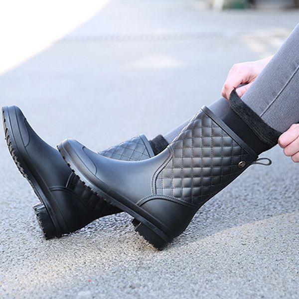 2018 fashion rubber warm shoes new plaid casual rubber shoes ladies rain boots water in the tube women's rain boots, Black
2018 fashion rubber warm shoes new plaid casual rubber shoes ladies rain boots water in the tube women's rain boots, Black