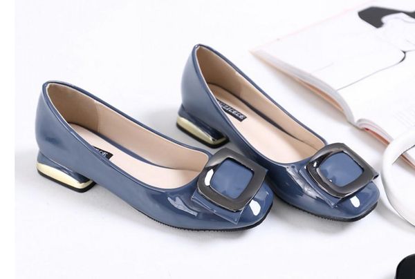 send 2018 spring new style korean version coarse heel low heel shallow mouth round head small size and big size women's single sho, Black
send 2018 spring new style korean version coarse heel low heel shallow mouth round head small size and big size women's single sho, Black