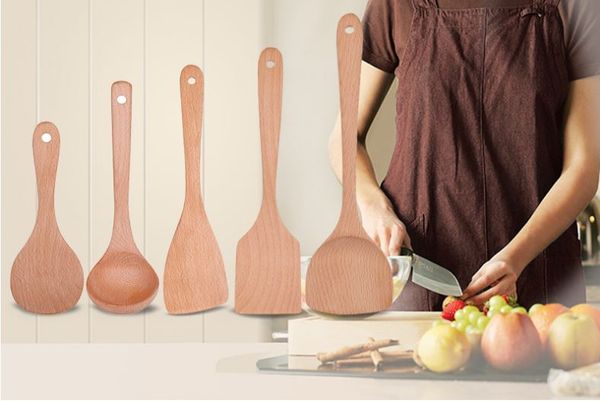 environmental non painted wood shovel non stick pot durable household kitchenware sets long handle tablespoon soup rice wooden scoop
environmental non painted wood shovel non stick pot durable household kitchenware sets long handle tablespoon soup rice wooden scoop