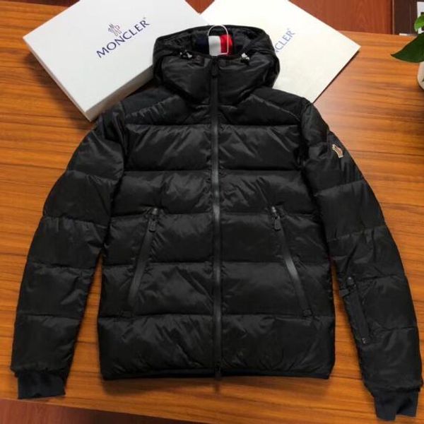 2018 new de igner winter men 039 monc black down jacket zip warm thick high quality hoodie ca ual loo e men jacket coat jacket
2018 new de igner winter men 039 monc black down jacket zip warm thick high quality hoodie ca ual loo e men jacket coat jacket