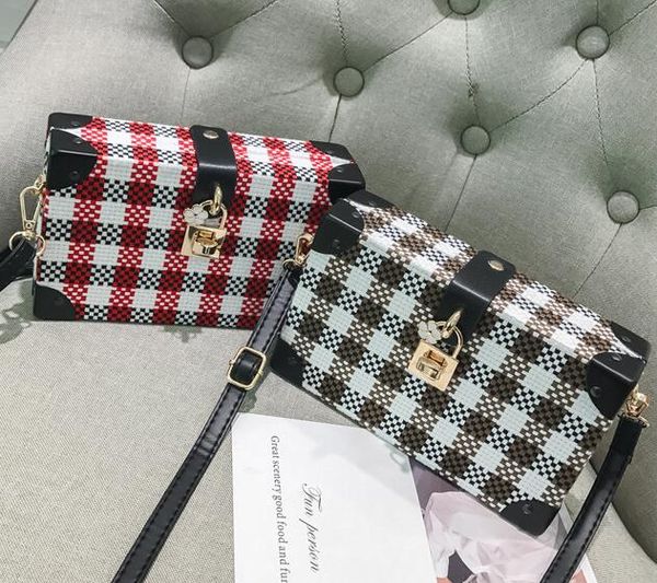 ladies handbag. women's casual fashion bag. pu. cross body.shoulder bags. small. mini. small box. hard. polyester fiber material
ladies handbag. women's casual fashion bag. pu. cross body.shoulder bags. small. mini. small box. hard. polyester fiber material