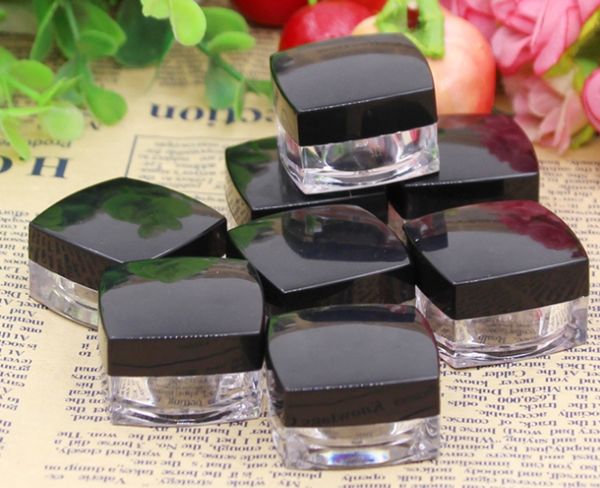 50pcs/lot 3g 5g 10g 20g square acrylic cream jar boxes empty packaging container bottle cream box with black lid
50pcs/lot 3g 5g 10g 20g square acrylic cream jar boxes empty packaging container bottle cream box with black lid