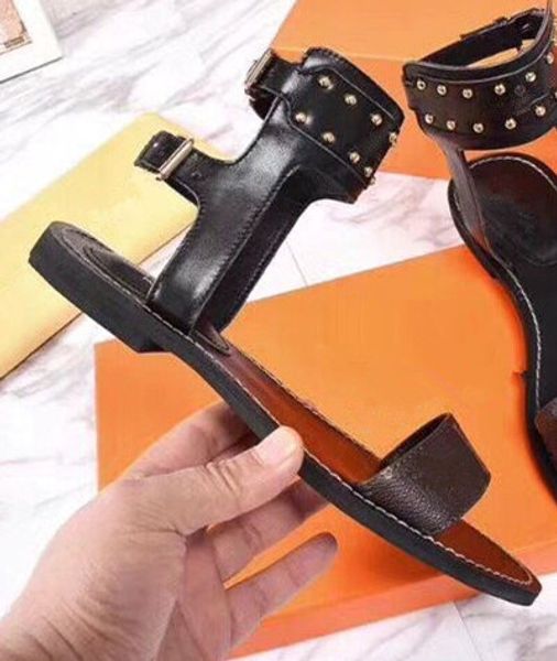 classic european style classic women sandals print flowers shoes vamp solid metal belt buckle comfort letter decoration, Black
classic european style classic women sandals print flowers shoes vamp solid metal belt buckle comfort letter decoration, Black