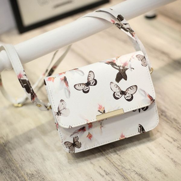 2018 korean version new summer women bag fashion pattern ms. shoulder bag messenger retro crossbody flip cover
2018 korean version new summer women bag fashion pattern ms. shoulder bag messenger retro crossbody flip cover