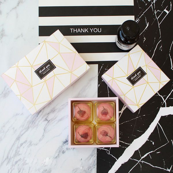 diamond pattern cheese chocolate paper box wedding party cookies box gift box wholesale
diamond pattern cheese chocolate paper box wedding party cookies box gift box wholesale