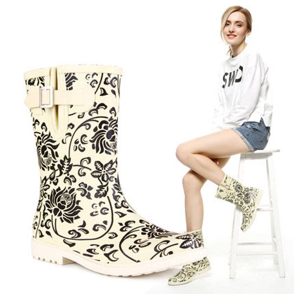 women's summer mid-calf boots printing wellington boots for woman dyyz store rubber rain boot, Black;red
women's summer mid-calf boots printing wellington boots for woman dyyz store rubber rain boot, Black;red