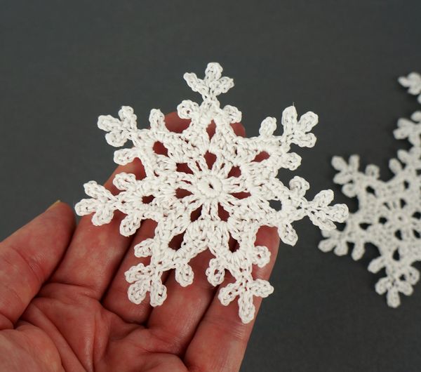 hand crochet snowflake hanging set 12 pcs christmas tree decorations christmas ornaments gift winter window decoration home decoration, Black
hand crochet snowflake hanging set 12 pcs christmas tree decorations christmas ornaments gift winter window decoration home decoration, Black