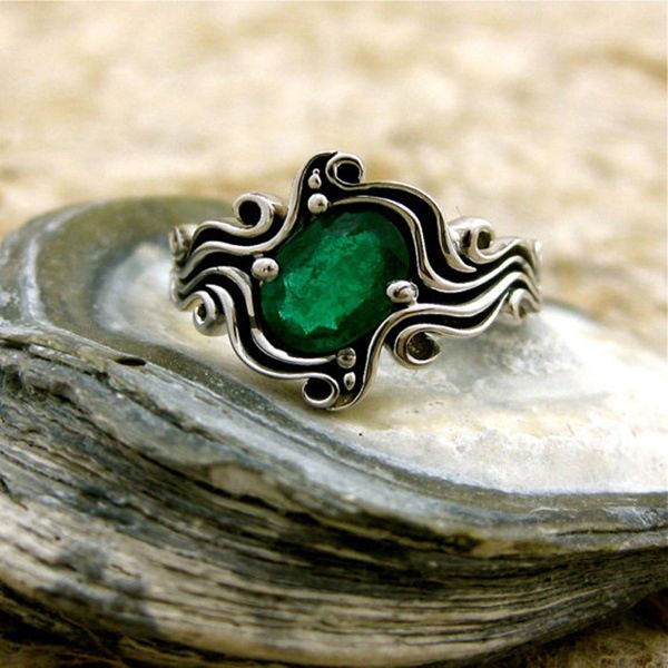 vintage blue/green zircon engagement ring for women ladies fashion simple wedding rings thai silver color jewelry gifts, Golden;silver
vintage blue/green zircon engagement ring for women ladies fashion simple wedding rings thai silver color jewelry gifts, Golden;silver