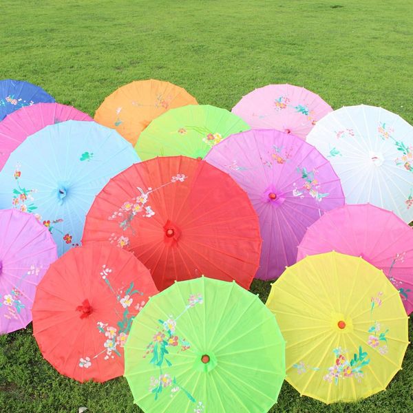 bamboo silk parasol craft umbrella with hand-painted flower design favor diameter 84cm party p props 2pcs lot, White
bamboo silk parasol craft umbrella with hand-painted flower design favor diameter 84cm party p props 2pcs lot, White
