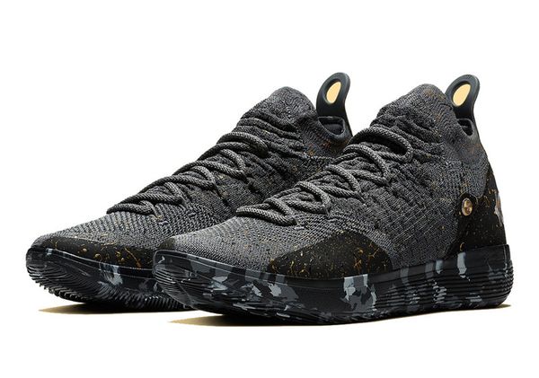 2018 KD 11 Gold Splatter Still KD Paranoid EYBL Twilight Pulse Cool Grey Mens Basketball Shoes Zoom Kevin Durant 11 Sport Shoes Sneakers
2018 KD 11 Gold Splatter Still KD Paranoid EYBL Twilight Pulse Cool Grey Mens Basketball Shoes Zoom Kevin Durant 11 Sport Shoes Sneakers