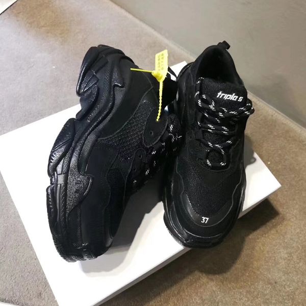fashion paris 17fw triple s shoes sneakers triple s casual luxury dad shoes for men women beige black sports tennis shoes double box
fashion paris 17fw triple s shoes sneakers triple s casual luxury dad shoes for men women beige black sports tennis shoes double box