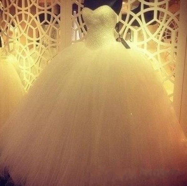 2019 new princess bling luxury crystals white wedding dress ball gown sweetheart bridal wedding gowns vestido de novia
2019 new princess bling luxury crystals white wedding dress ball gown sweetheart bridal wedding gowns vestido de novia