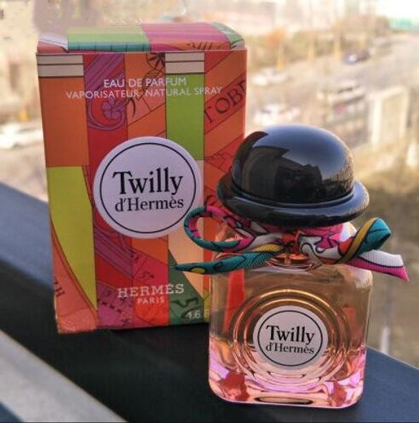 Top quality womans Perfumes Colognes Parfumes Health Beauty lasting fragrance deodorant Eau de toilette Incense 80ml new boxes makeup gifts
Top quality womans Perfumes Colognes Parfumes Health Beauty lasting fragrance deodorant Eau de toilette Incense 80ml new boxes makeup gifts