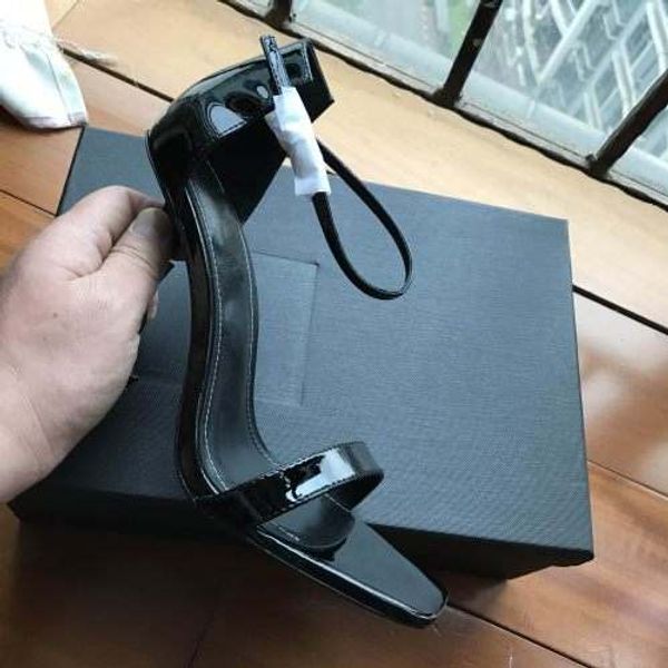 2018 designer women high heels party fashion rivets girls pointed shoes dance shoes wedding shoes double straps sandals, Black
2018 designer women high heels party fashion rivets girls pointed shoes dance shoes wedding shoes double straps sandals, Black
