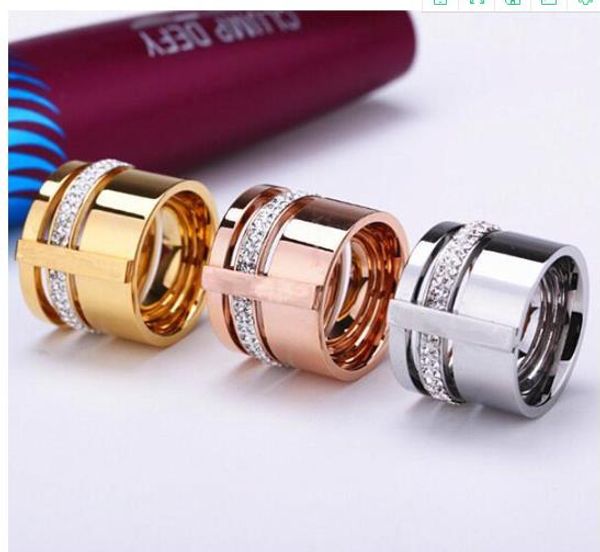 Designer 3 layer hollow Wedding rings for Women and Men Luxury Brand Titanium Stainless Steel with Diamond Lovers Rings Jewelry with Box
Designer 3 layer hollow Wedding rings for Women and Men Luxury Brand Titanium Stainless Steel with Diamond Lovers Rings Jewelry with Box
