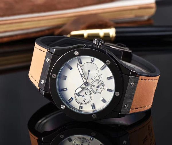 Fashion Wholesale High Quality Rubber Strap Men's Sport Wristwatch Quartz Movement Casual Time Clock
Fashion Wholesale High Quality Rubber Strap Men's Sport Wristwatch Quartz Movement Casual Time Clock