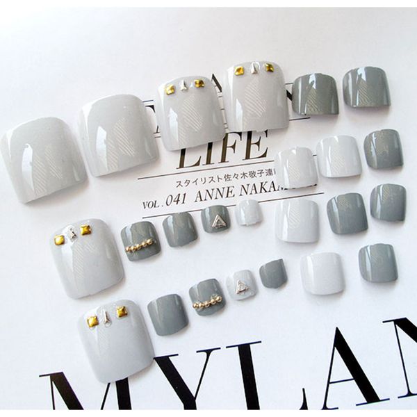 24pcs fashion gray short false fake artificial toe nails tips toes nail art tool j40, Red;gold
24pcs fashion gray short false fake artificial toe nails tips toes nail art tool j40, Red;gold