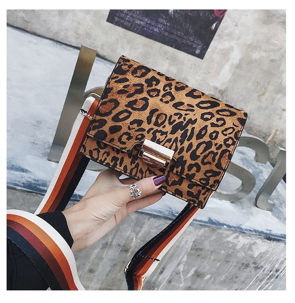 flap bags artwork shoulder messenger ladies bags cross body fashion clutch strap bags bolsa feminina gift daidai /10
flap bags artwork shoulder messenger ladies bags cross body fashion clutch strap bags bolsa feminina gift daidai /10