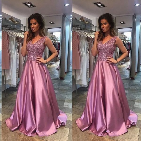 mother of the bride elegant evening formal dresses 2018 v neck a line beaded sequins bodice a line vintage pink satin prom dresses, Black;red
mother of the bride elegant evening formal dresses 2018 v neck a line beaded sequins bodice a line vintage pink satin prom dresses, Black;red