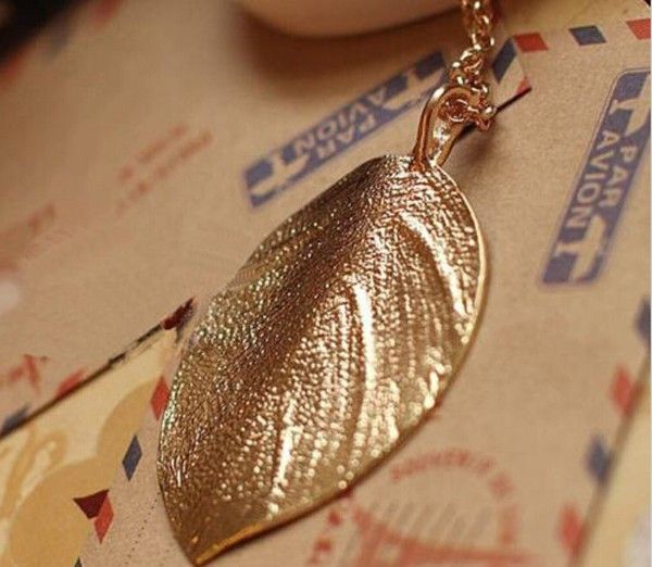 women lady fashion elegant lucky golden big leaf pendant necklace 70cm long sweater chain jewelry, Silver
women lady fashion elegant lucky golden big leaf pendant necklace 70cm long sweater chain jewelry, Silver