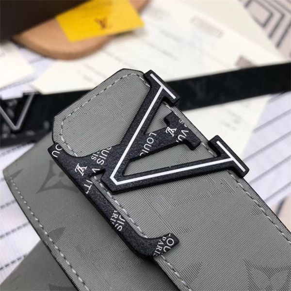2018 fa hion real leather aollyt mooth buckle belt men de ign belt rt240 tyle high brand wai tband without box
2018 fa hion real leather aollyt mooth buckle belt men de ign belt rt240 tyle high brand wai tband without box