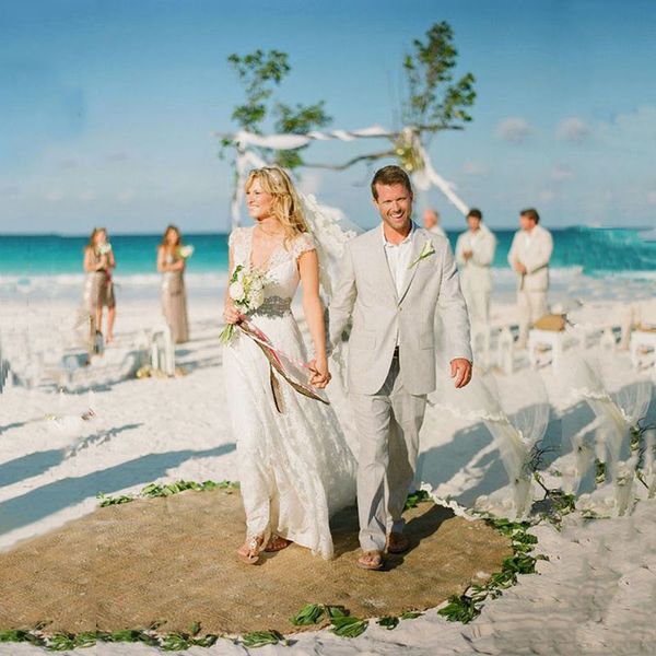 2018 custom made summer beach wedding men suits beige groom tuxedo slim fit man blazer 2 pieces jacket pants casual groomsmen party, Black;gray
2018 custom made summer beach wedding men suits beige groom tuxedo slim fit man blazer 2 pieces jacket pants casual groomsmen party, Black;gray