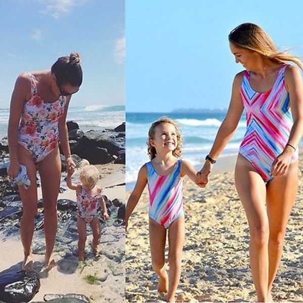 mother and kids family matching swimming costumes summer beach one piece swimsuit monokini bikini swimwear tankini bathing suit, White;black
mother and kids family matching swimming costumes summer beach one piece swimsuit monokini bikini swimwear tankini bathing suit, White;black