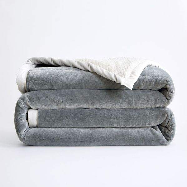 pa.an double-sided thinken flannel throw weighted blanket soft warm coral fleece high grade plush bed sofa throw sheets
pa.an double-sided thinken flannel throw weighted blanket soft warm coral fleece high grade plush bed sofa throw sheets