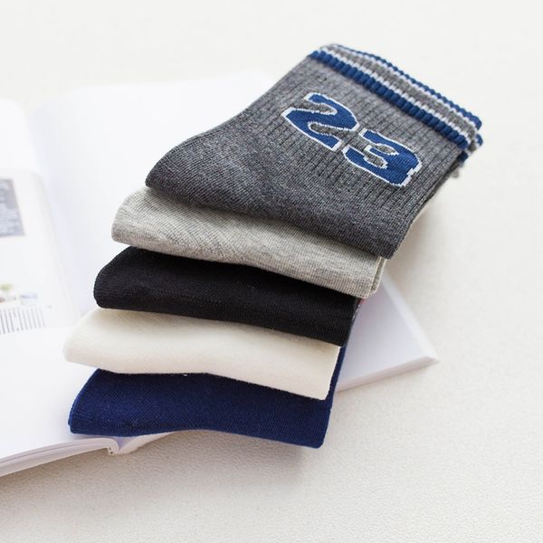new men business socks cotton crew autumn winter black white socks 5 pairs us 6.5-9.5;uk 5.5-8.5
new men business socks cotton crew autumn winter black white socks 5 pairs us 6.5-9.5;uk 5.5-8.5