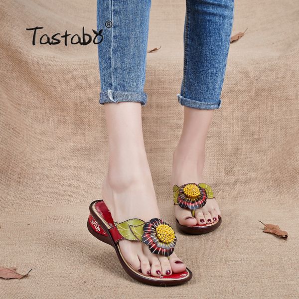 tastabo brand fashion flip flops low wedges handmade flower slides slippers for women outdoor slippers shoes, Black
tastabo brand fashion flip flops low wedges handmade flower slides slippers for women outdoor slippers shoes, Black