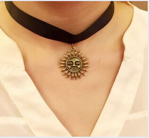n326 2018 gothic style adjustable sun choker necklace pendant black velvet ribbon fashion jewelry ing, Golden;silver
n326 2018 gothic style adjustable sun choker necklace pendant black velvet ribbon fashion jewelry ing, Golden;silver
