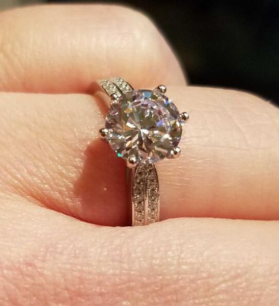 s925 silver 2 ct sona cz diamond engagement ring 925 sterling silver wedding ring for women, Golden;silver 
s925 silver 2 ct sona cz diamond engagement ring 925 sterling silver wedding ring for women, Golden;silver