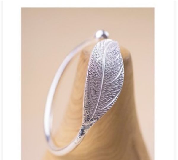 925 sterling silver bracelet female cute hand catenary gift european and american popular11, Golden;silver
925 sterling silver bracelet female cute hand catenary gift european and american popular11, Golden;silver