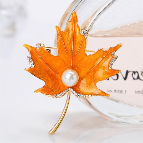 yellow green maple leaf brooches rhinestone maple leaf pins with pearl women men jewelry for scarves brooch, Gray
yellow green maple leaf brooches rhinestone maple leaf pins with pearl women men jewelry for scarves brooch, Gray