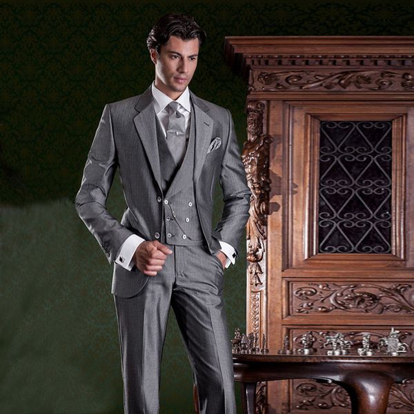 grey men suits cusotm made wedding suits retro groom tuxedos man blazers 3 pieces jacket classic pants double brested vest two-buttons, Black;gray
grey men suits cusotm made wedding suits retro groom tuxedos man blazers 3 pieces jacket classic pants double brested vest two-buttons, Black;gray