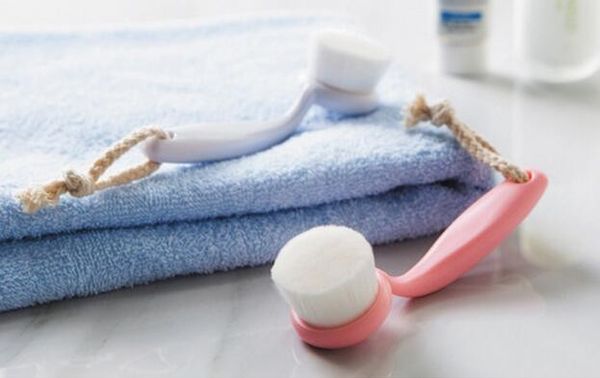 soft and flexible sterile fiber facial deep cleansing clean wash pore care facial cleansing brush
soft and flexible sterile fiber facial deep cleansing clean wash pore care facial cleansing brush