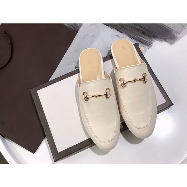NEW Designer slipper Gear bottoms womens striped sandals causal Non-slip summer huaraches slippers flip flops slipper BEST QUALITY
NEW Designer slipper Gear bottoms womens striped sandals causal Non-slip summer huaraches slippers flip flops slipper BEST QUALITY