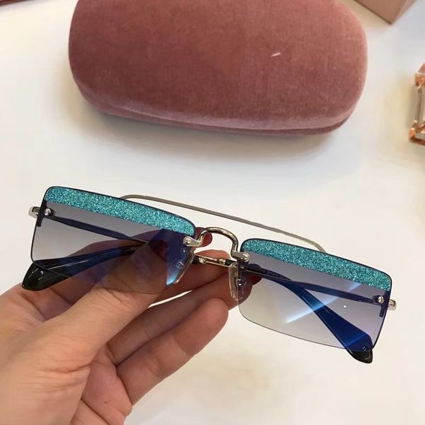 latest selling popular fashion 59 women sunglasses mens sunglasses men sunglasses gafas de sol sun glasses uv400 lens with box, White;black
latest selling popular fashion 59 women sunglasses mens sunglasses men sunglasses gafas de sol sun glasses uv400 lens with box, White;black
