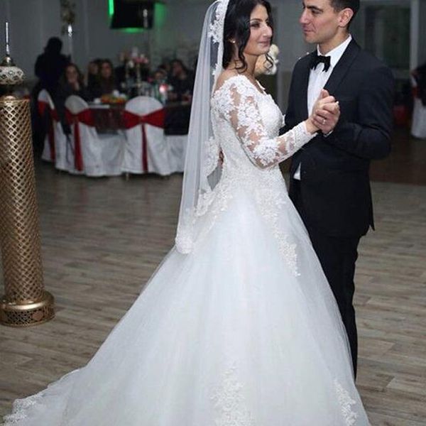arabic long sleeves plus size wedding dresses beads sequins lace appliques tulle bridal gowns sweep train custom made high quality, White
arabic long sleeves plus size wedding dresses beads sequins lace appliques tulle bridal gowns sweep train custom made high quality, White