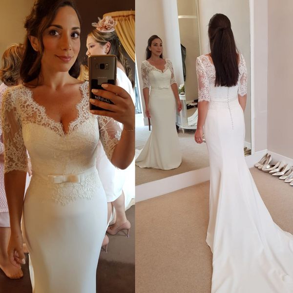 classic v-neck lace autumn or spring wedding dress mermaid half sleeves bridal dress with delicate belt, White
classic v-neck lace autumn or spring wedding dress mermaid half sleeves bridal dress with delicate belt, White