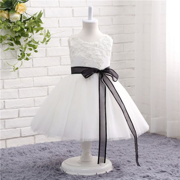 2018 ivory flower girls dresses ball gown tea length girls party dresses satin tulle with applique ing, White;blue
2018 ivory flower girls dresses ball gown tea length girls party dresses satin tulle with applique ing, White;blue