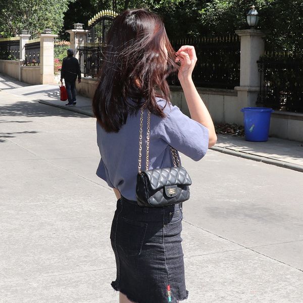 ins дизайнер сумки кожа мода мини женщины цепи Crossbody сумка небольшой плечо сумка су
ins дизайнер сумки кожа мода мини женщины цепи Crossbody сумка небольшой плечо сумка су