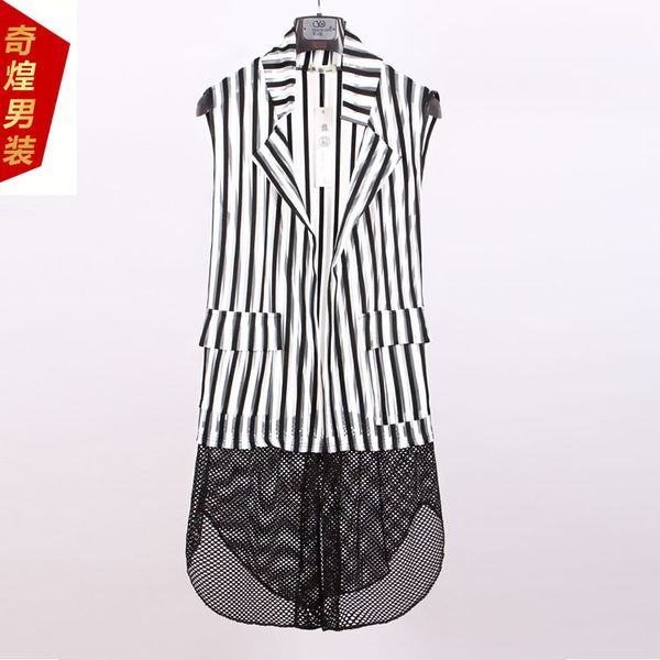 2018 new men's clothing hair stylist gd fashion stripe splicing lovers cardigan thin vest cloak singer costumes, Black;white
2018 new men's clothing hair stylist gd fashion stripe splicing lovers cardigan thin vest cloak singer costumes, Black;white