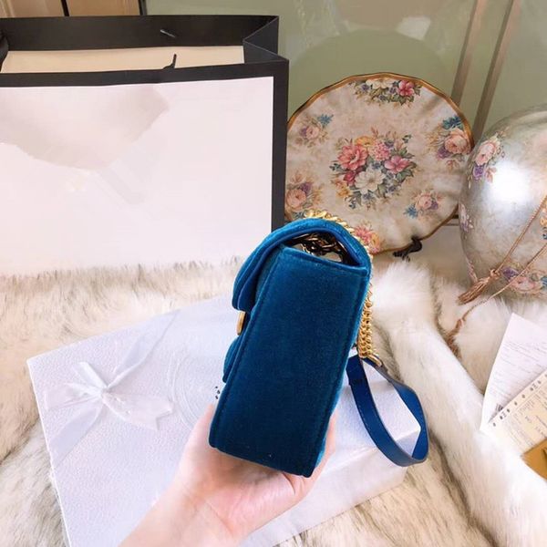 popul autumn handbags winter stlye most small designer women box bags velvet small messenger and feminina luxury girl bag hip with wivh, Red;black
popul autumn handbags winter stlye most small designer women box bags velvet small messenger and feminina luxury girl bag hip with wivh, Red;black