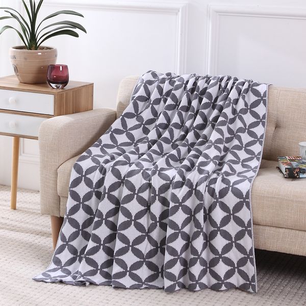 geometric circular knitted blanket cotton black and white blanket large size cotton knitted
geometric circular knitted blanket cotton black and white blanket large size cotton knitted