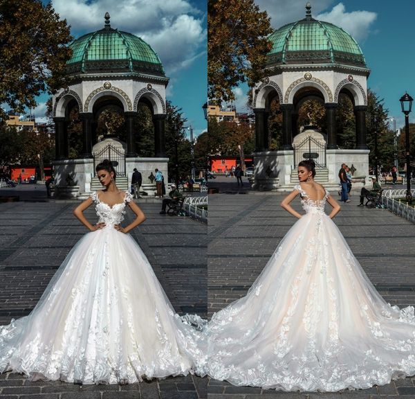 2018 princess ball gown arabic vintage wedding dresses luxury pearls lace appliques court train wedding gowns vestidos de noiva, White
2018 princess ball gown arabic vintage wedding dresses luxury pearls lace appliques court train wedding gowns vestidos de noiva, White